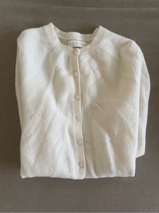 Abercrombie & Fitch Sweaters - Abercrombie & Fitch Cream Button-Front Knit Cardigan